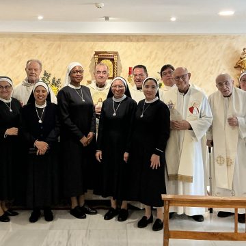 Entrada al Noviciado de la hermana Jasca en la Casa Sacerdotal Talavera, España