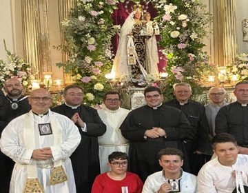 Celebración Virgen del Carmen por las calles de Talavera, España